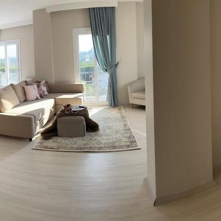 B. Equine Range Hotel Narlidere 외부 사진