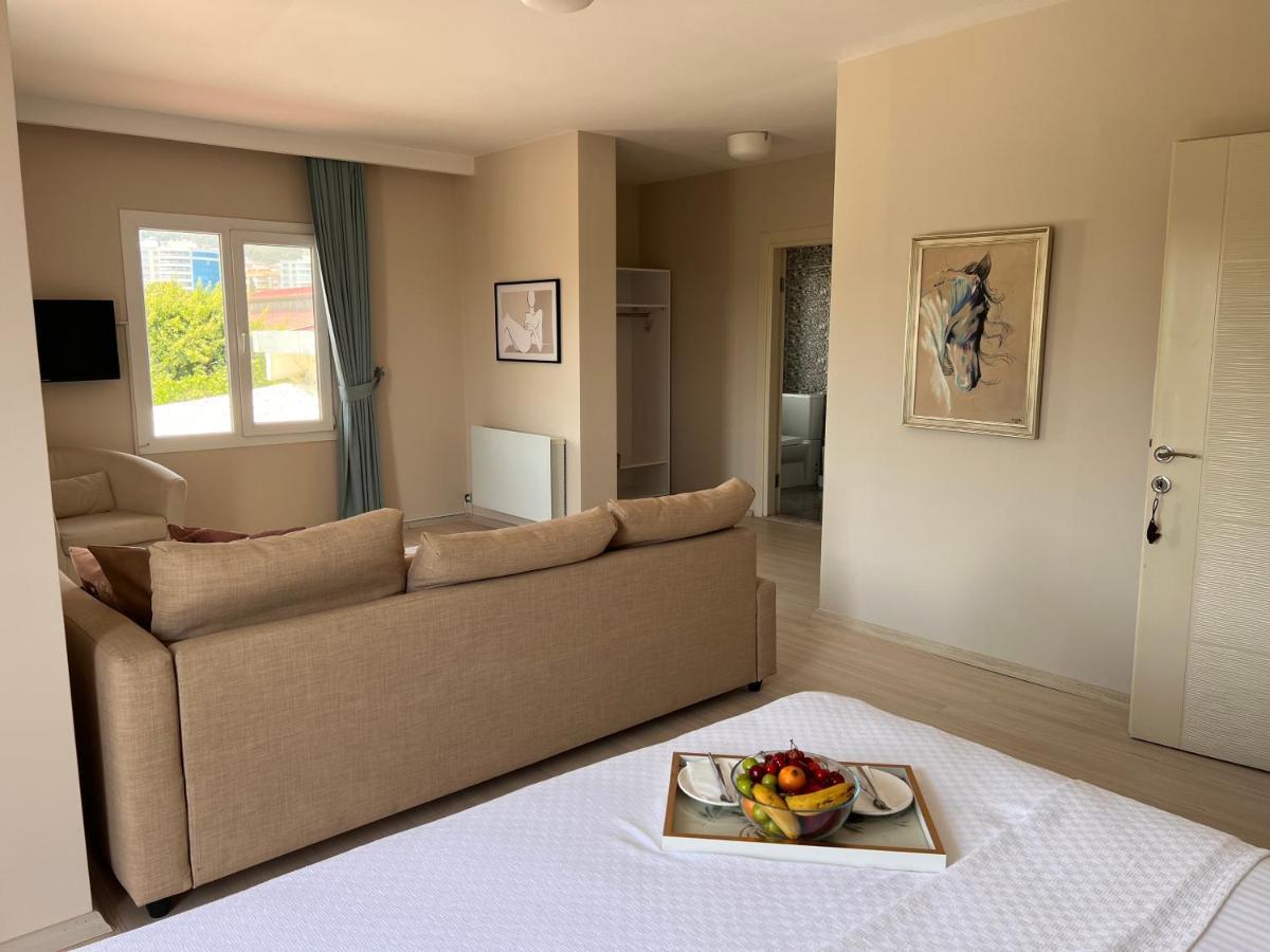 B. Equine Range Hotel Narlidere 외부 사진