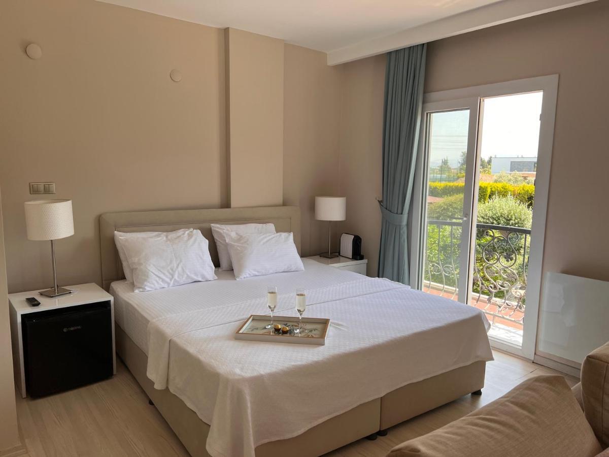 B. Equine Range Hotel Narlidere 외부 사진
