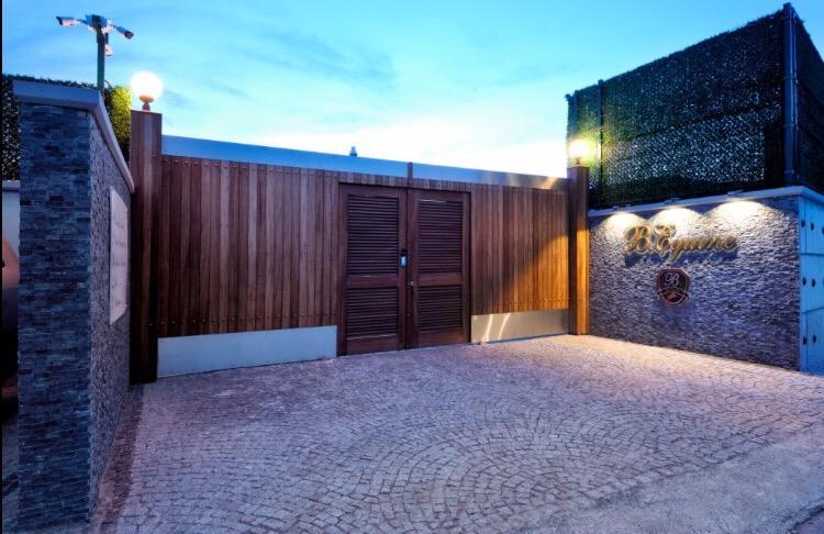 B. Equine Range Hotel Narlidere 외부 사진